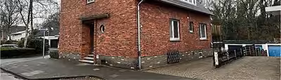 Zweifamilienwohnhaus nebst Anbau (Büro) und zwei PKW-Garagen in Am Halben Mond 12, 46483 Wesel - Bild 2