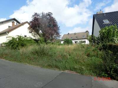 unbebautes, erschlossenes Grundstück in Schlesierweg 6, 53804 Much, Ort - Bild 1