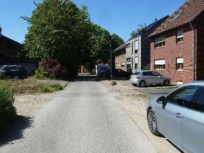 Mehrfamilienhaus, Garage, Mehrfamilienhaus, Garage, Mehrfamilienhaus, Garage, Dreifamilienhaus und 3 Garagen, Dreifamilienhaus und 3 Garagen, Dreifamilienhaus und 3 Garagen in Hoeninger Straße 27, 41515 Grevenbroich, Barrenstein - Bild 2