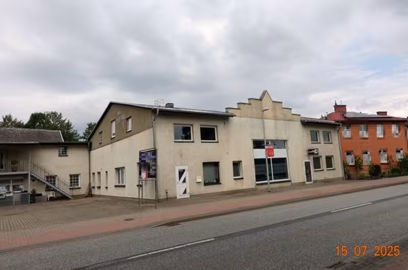Wohnhäuser und Werkstattgebäude in Friedland - Bild 3