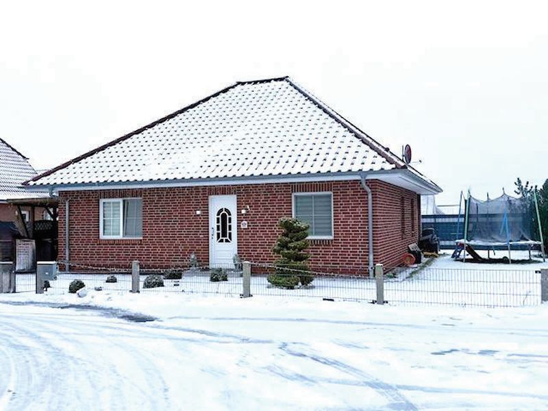 Einfamilienhaus mit Carportanbau in Schwerin - Bild 3