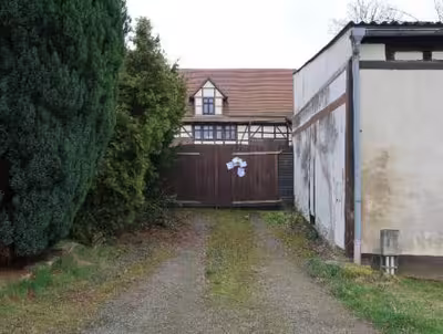 Vierseithof in Zum Teich 4, 01594 Stauchitz, Steudten - Bild 1