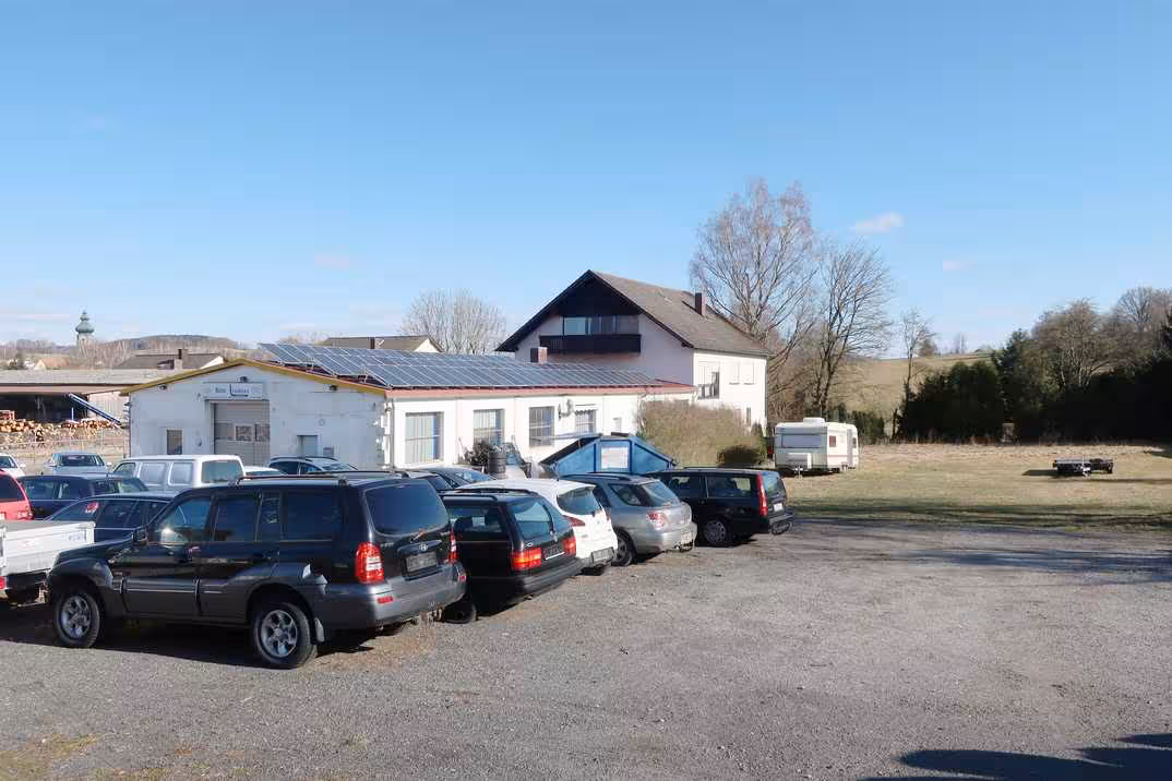 Mehrfamilienhaus in Boxdorf - Bild 2