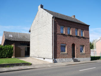 land- und forstwirtschaftlich genutztes Grundstück, Einfamilienhaus, Es handelt sichh um ein mit Wohnhaus und Wirtschaftsgebäuden bebautes Grundstück einer Resthofstelle mit Ackerland- und Grünlandnutzungen in Heerlener Straße 247, 52531 Übach-Palenberg, Scherpenseel - Bild 1