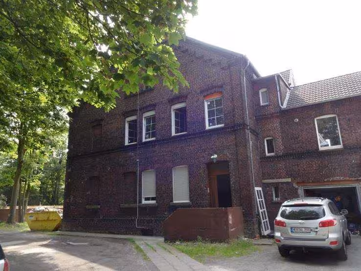 Garage, Mehrfamilienhaus, 2 Mehrfamilienhäuser und ein Garagengebäude in Herne - Bild 4