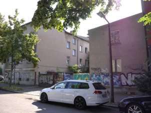 Grundstück mit Mietwohnhaus in Berlin - Bild 1