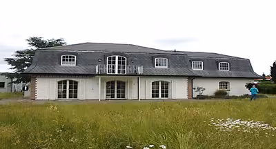 Gewerbegrundstück als Erbbaugrundstück und Gewerbegrundstück mit Hallen und Büroteil sowie einem Betriebsinhaberwohnhaus in Dr.-Max-Ilgner-Straße 2, 4 und 8, 32339 Espelkamp - Bild 2