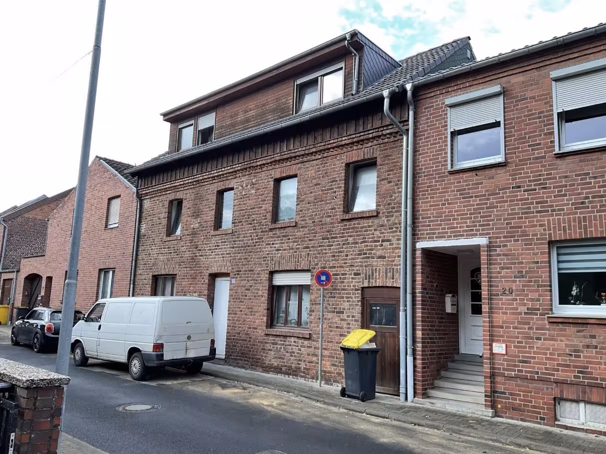 Einfamilienhaus, mit Anbau und Nebengebäuden in Linnich - Bild 3
