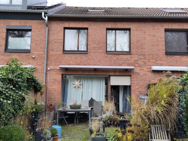 Kfz-Stellplatz, Reihenhaus in Krefeld - Bild 2