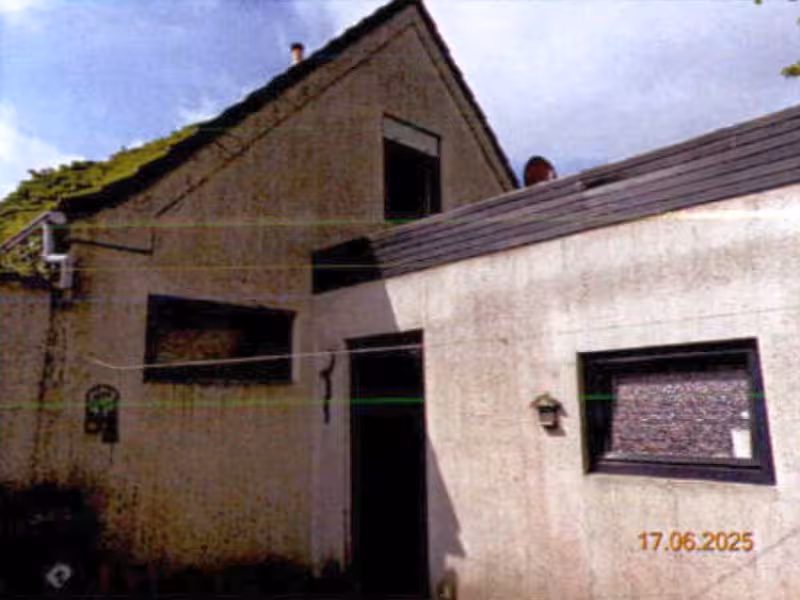 Einfamilienhausgrundstück mit Garage in Marne - Bild 1