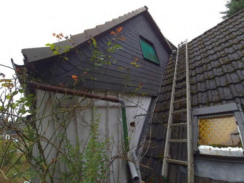 Einfamilienhaus mit Fertigteilgarage in Hamburg - Bild 2