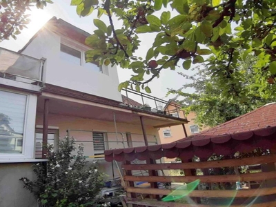 Doppelhaushälfte (Zweifamilienhaus) mit Carport in Georg-Röhm-Straße 4b, 73430 Aalen - Bild 2