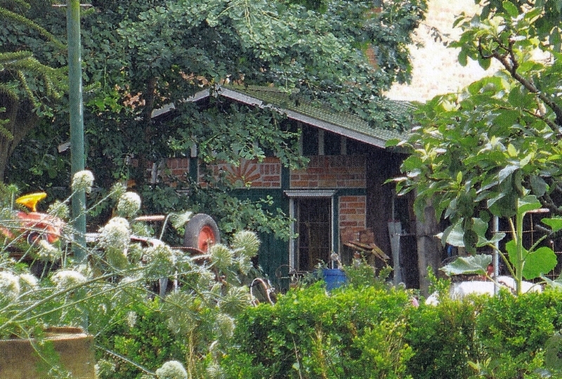 Einfamilienhaus mit Werkstatt und Nebengebäude in Winseldorf - Bild 4