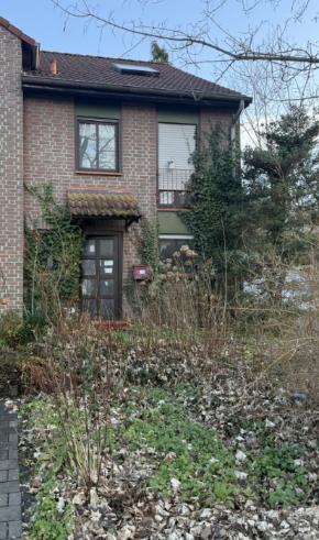 Garage, Einfamilienhaus, Reihenhaus, Gemeinschaftsfläche, Garagenzufahrt in Essen - Bild 2