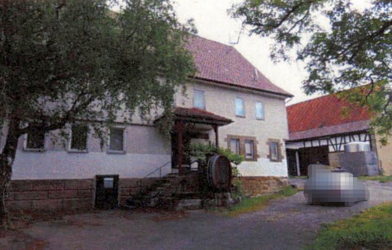 Wohnhaus mit landwirtschaftlichen Nebengebäuden in Weinsberg - Bild 3