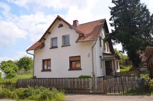 Einfamilienhaus, unbebautes Grundstück in Kaltennordheim - Bild 2