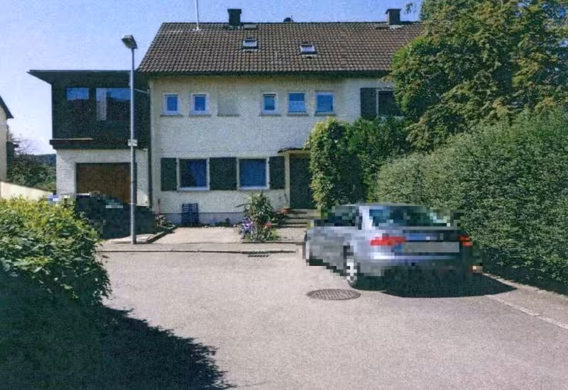 Mehrfamilienwohnhaus mit Garage in Schlechtbach - Bild 1