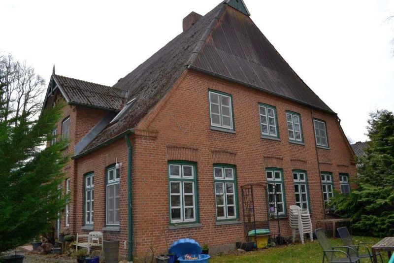 Wohn-/Wirtschaftsgebäude mit 2 Nebengebäuden in Kalübbe - Bild 1