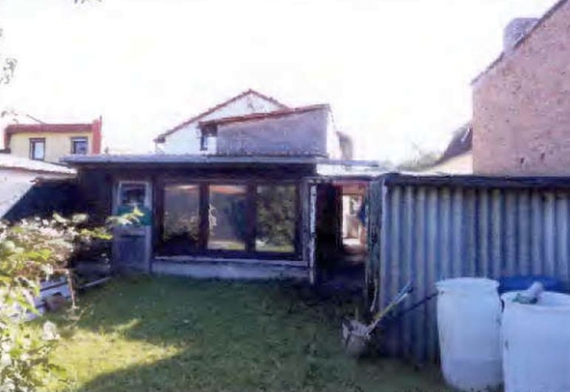 Doppelhaushälfte mit Nebengebäuden in Gützkow - Bild 3