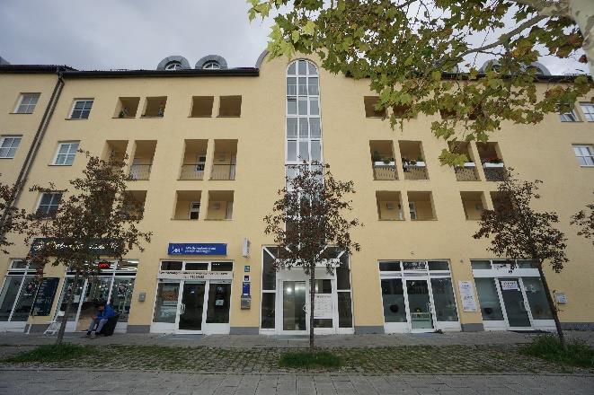 Eigentumswohnung (1 bis 2 Zimmer), Kfz-Stellplatz in München - Bild 2