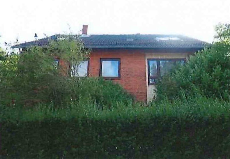 Mehrfamilienhaus mit 2 Einzelgaragen in Kiel - Bild 4