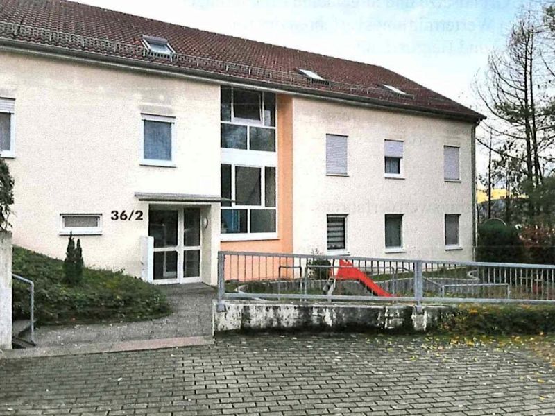 4-Zimmer-Wohnung und Garagenstellplatz in Murrhardt - Bild 2