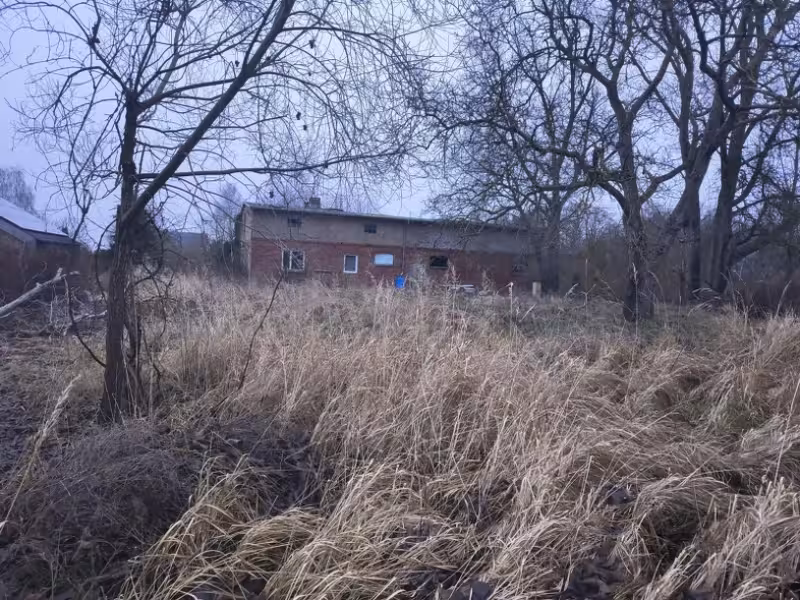 Wohnhaus mit Stallteil (ruinöser Zustand) in Bassin - Bild 3