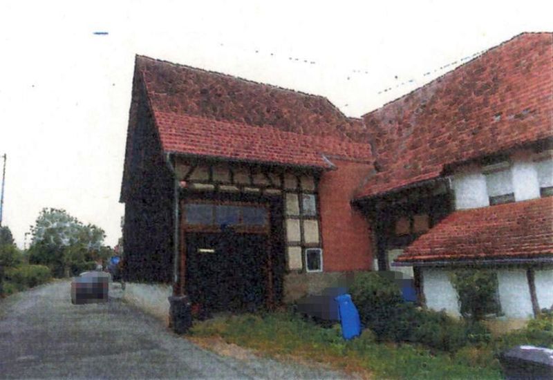 Wohnhaus mit Scheune und Gartengrundstück in Brackenheim - Bild 1