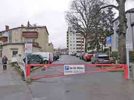 Wohn-/Geschäftshaus, Kfz-Stellplatz