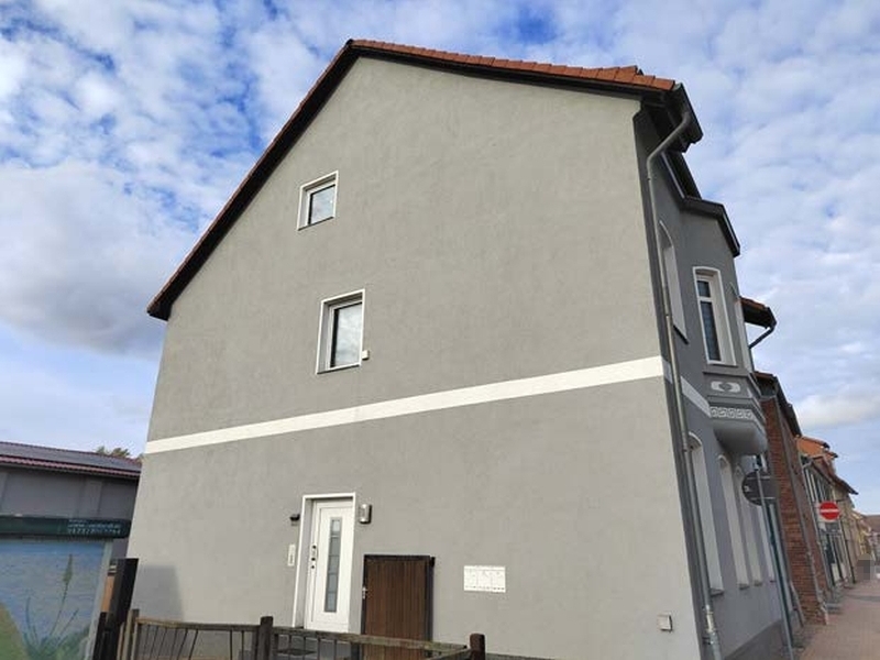 Mehrfamilienhaus mit Nebengebäude in Rehna - Bild 3