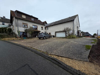 Zweifamilienhaus, Garage, Eigentumswohnung (3 bis 4 Zimmer) in Heinrichstraße 2 a, 2 b, 53902 Bad Münstereifel, Hohn - Bild 1