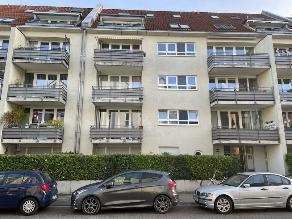 Eigentumswohnung (3 bis 4 Zimmer), Wird abweichend von der Teilungserklärung zusammen als 1 Einheit genutzt. Sondernutzungsrecht an einem Tiefgaragenstellplatz in einem Doppelparker unten in Bernhardstr. 115, 50968 Köln, Bayenthal - Bild 1