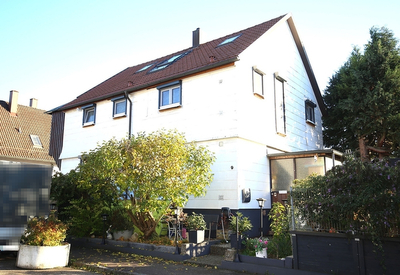 Zweifamilienhaus mit Garage in Querstraße 9, 73084 Salach - Bild 1