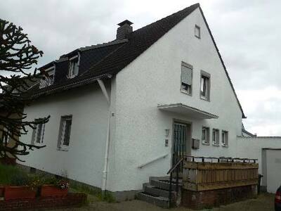 Zweifamilienhaus (Doppelhaushälfte), Garage in Tannenbuschweg 11, 41540 Dormagen, Delhoven - Bild 1