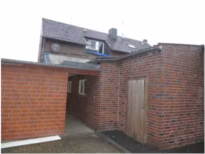 Zweifamilienhaus, Garage, Doppelhaushälfte, rückwärtige Anbauten in Jüchen - Bild 1