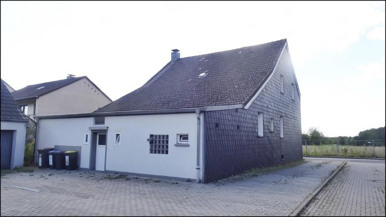 Garagenzeile, Dreifamilienhaus in Recklinghausen - Bild 4