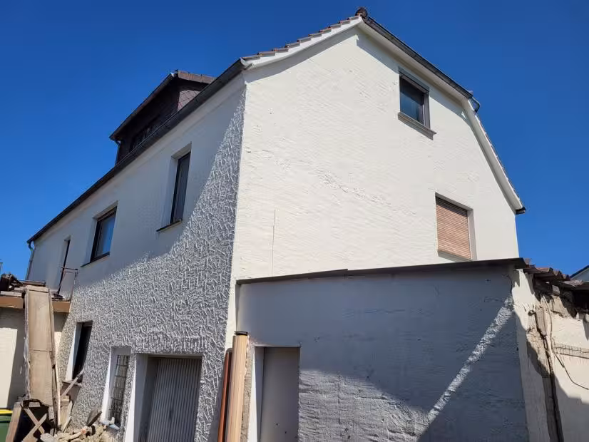 Garage, Einfamilienhaus, ohne Innenbesichtigung, stark sanierungsbedürftig in Schwaney - Bild 4