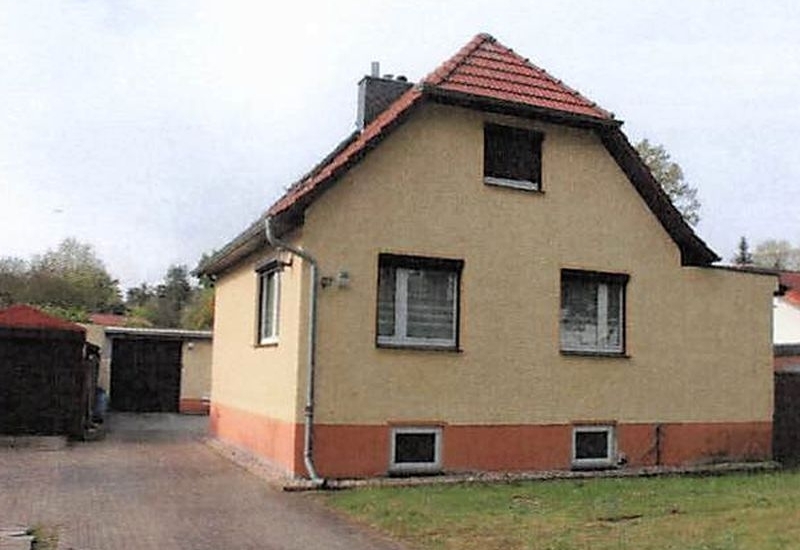 Wohngebäude mit Nebengebäude in Woltersdorf - Bild 3