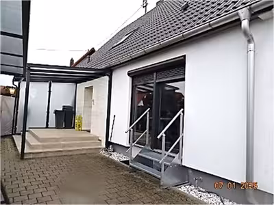 Einfamilienhaus in Am Schwabenfeld 10, 86156 Augsburg, Oberhausen - Bild 1