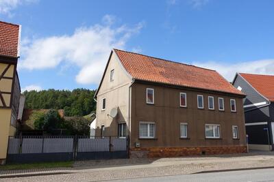Wohnhaus mit 2 WE und Nebengebäuden in Harzstraße  5, 99768 Harztor , Niedersachswerfen - Bild 1