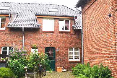 Kfz-Stellplatz (Tiefgarage), Garage, Reihenhaus in Dormagen - Bild 1