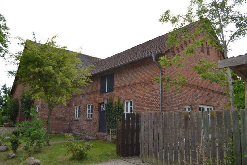 Wohn-/Wirtschaftsgebäude und Landwirtschaftsfläche in Panker - Bild 4