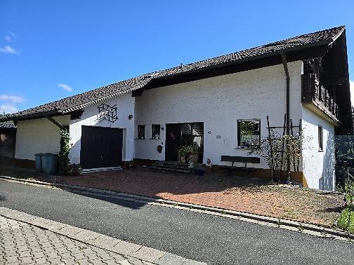 Wohn-/Geschäftshaus in Steinwiesen - Bild 2