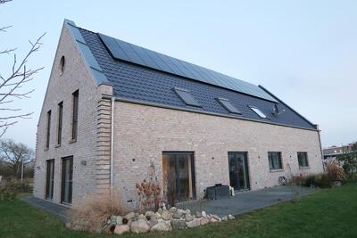 Wohn-/Geschäftshaus in Wiekesch 3, 26689 Apen - Bild 1