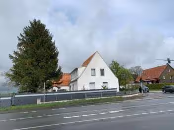 Einfamilienwohnhaus mit Nebengebäuden in Dörenhagen - Bild 3