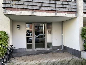 Eigentumswohnung (3 bis 4 Zimmer), Wird abweichend von der Teilungserklärung zusammen als 1 Einheit genutzt. Sondernutzungsrecht an einem Tiefgaragenstellplatz in einem Doppelparker unten in Köln - Bild 3