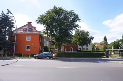 Doppelhaushälfte, Zweifamilienhaus, Garage, unbebautes Grundstück, 2 Grundstücke in Manfred-von-Richthofen-Straße 78, 12101 Berlin, Tempelhof - Bild 2