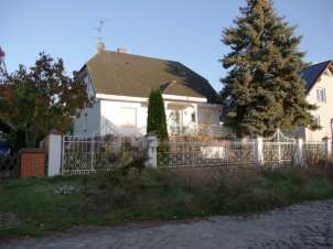 Grundstück mit Einfamilienhaus in Berlin - Bild 2
