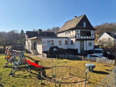 Zweifamilienhaus, Eigentumswohnung (3 bis 4 Zimmer) in Steinperf - Bild 3
