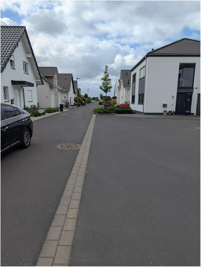 Garage, Einfamilienhaus in Lommersumer Straße, 53909 Zülpich, Wichterich - Bild 2